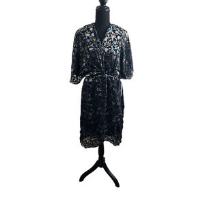 NWT Women's Modcloth Floral Dress Size M Black